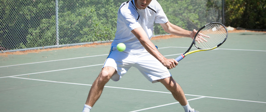 5 Idee Regalo Top per Tennisti (adulti e bambini)